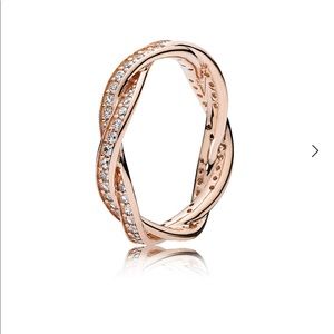 Pandora twist of fate ring